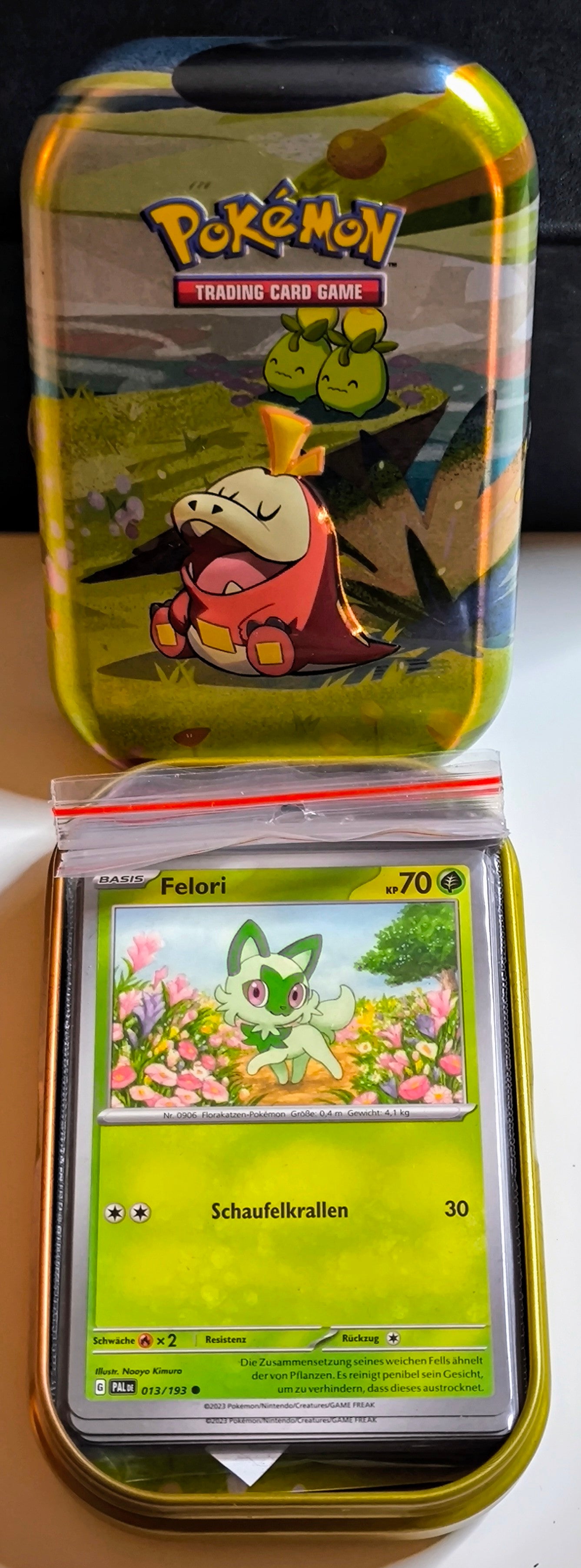 50 Pokémon Karten Mini Tin Set "Krokel"
